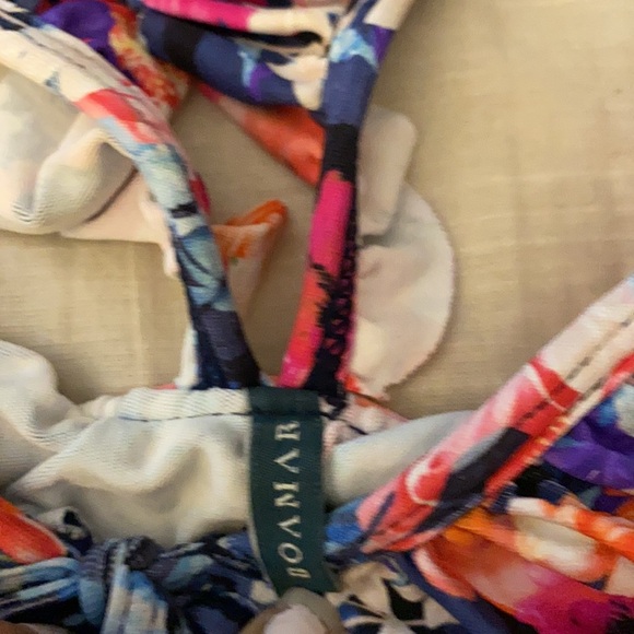 BOAMAR Floral Ruffle Bikini Top - Picture 4 of 5